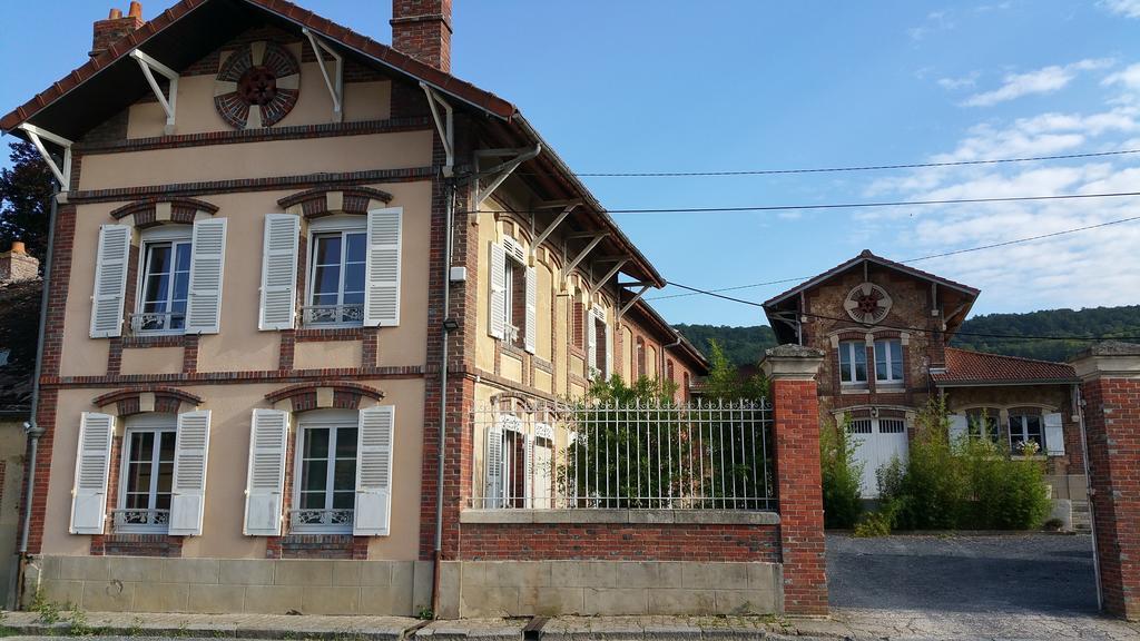 Vila Le Gite De Romane Domaine Du Vendangeoir Vinay  Pokoj fotografie